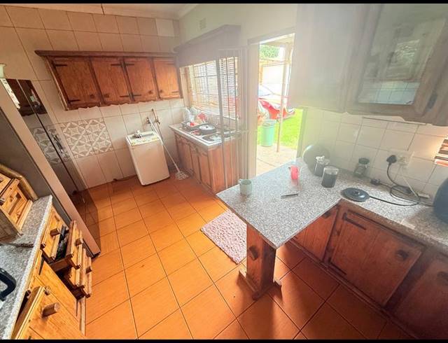 2 BEDROOM HOUSE FOR SALE IN VANDERBIJLPARK CW 6